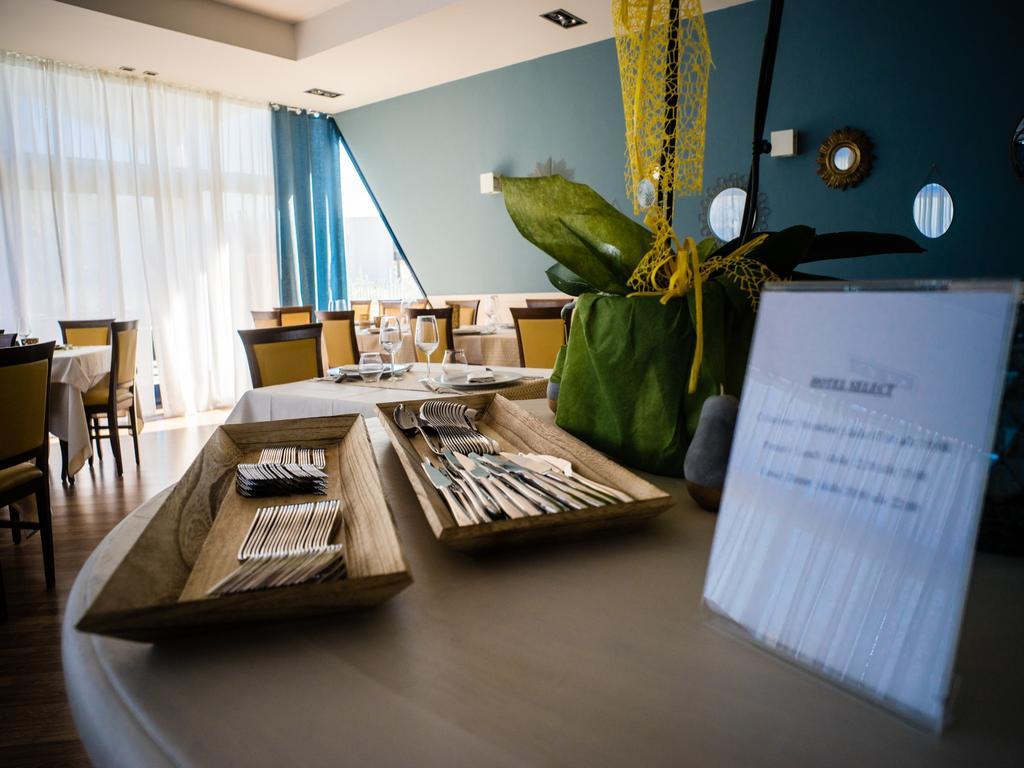 Hotel Select 아테싸 외부 사진